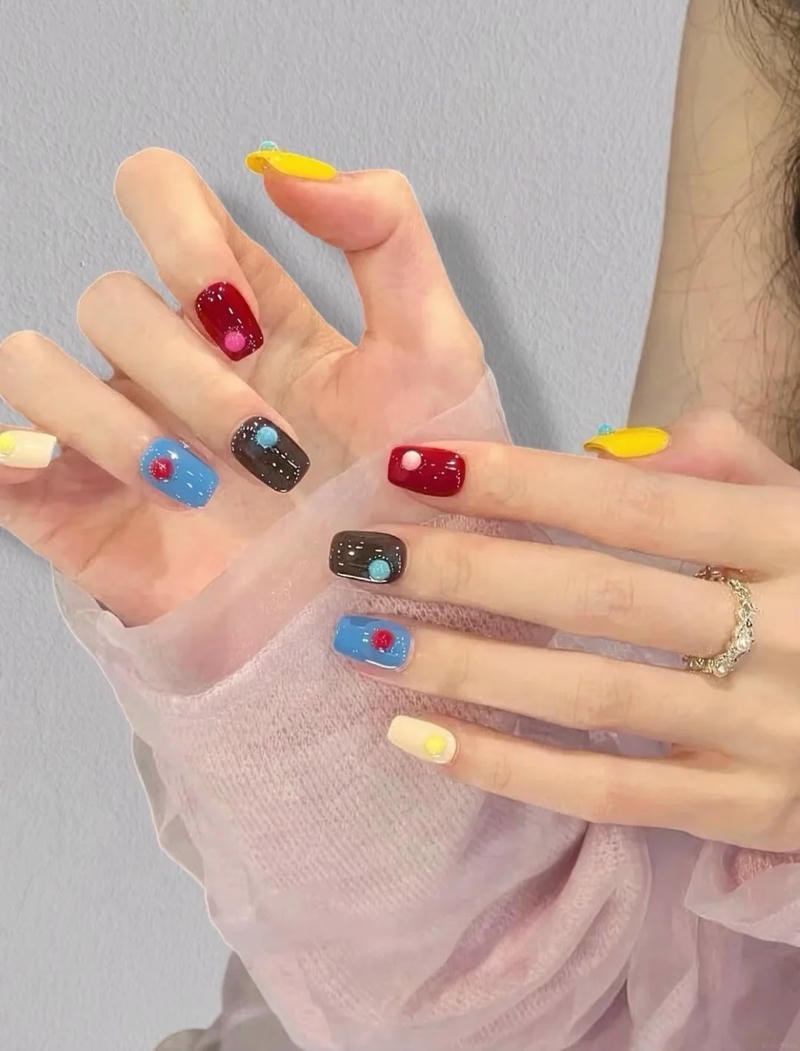 Ngắm nail nhiều màu hot