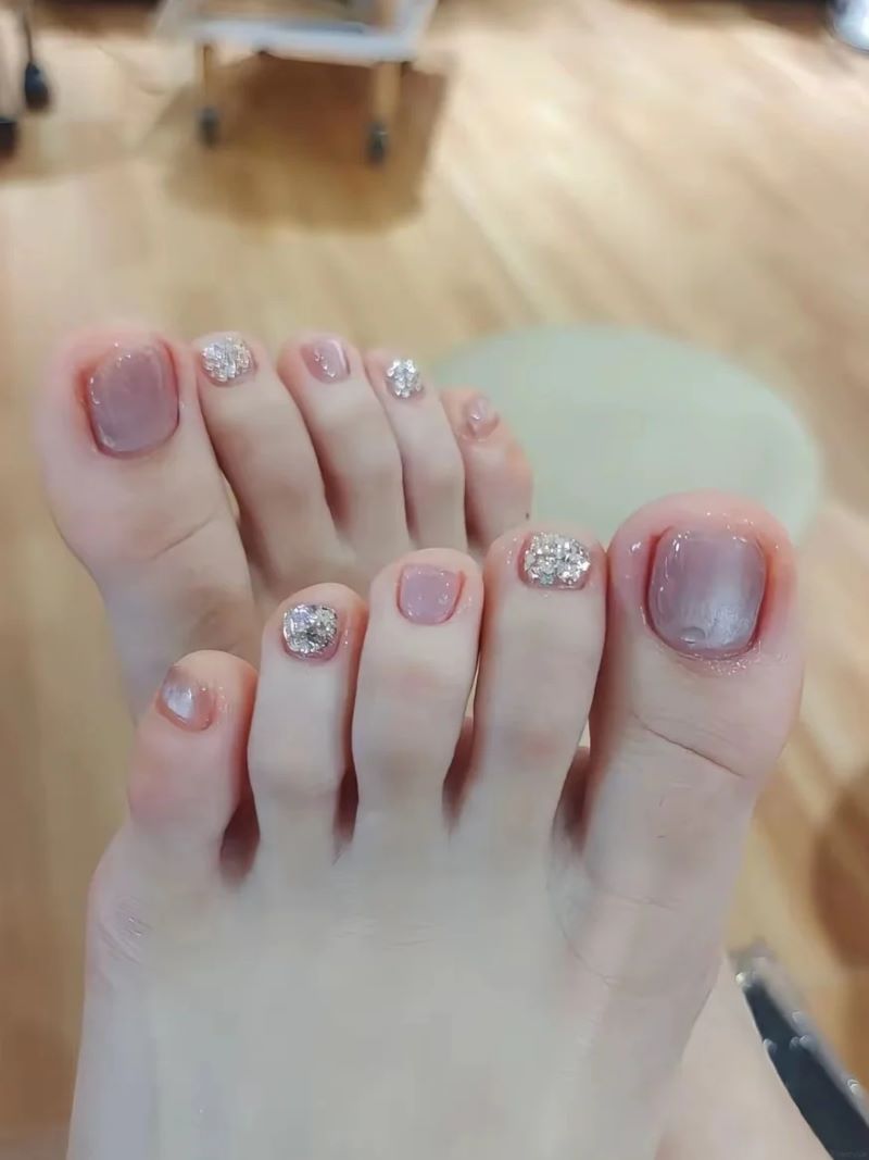Tổng hợp nail chân cô dâu hot