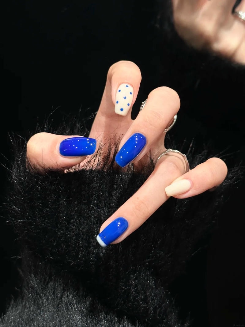 Tổng hợp nail màu xanh coban hot