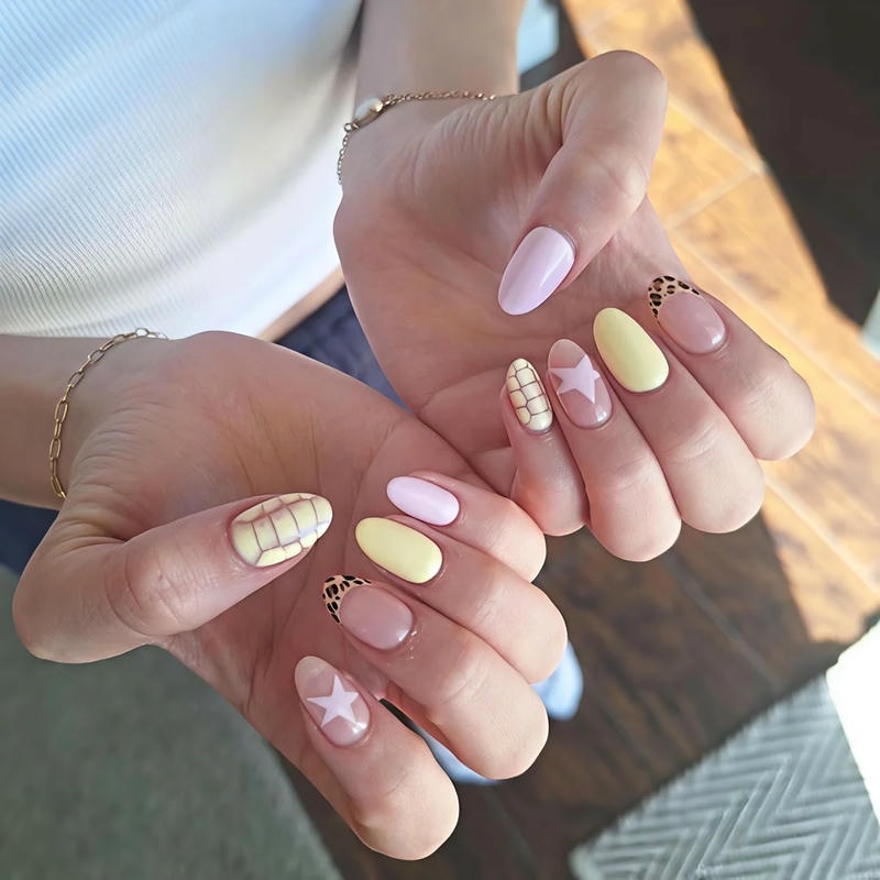 Tuyển tập bộ nail màu vàng trend nhất