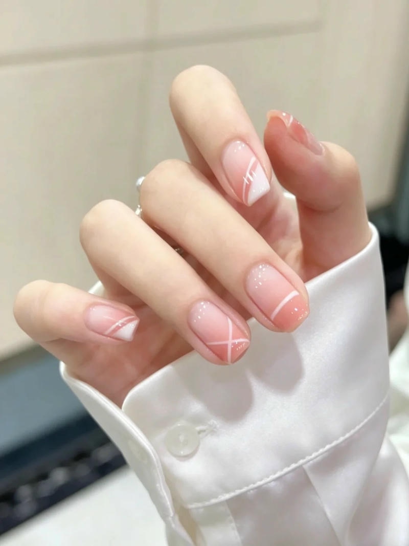 Xem nail kẻ đẹp