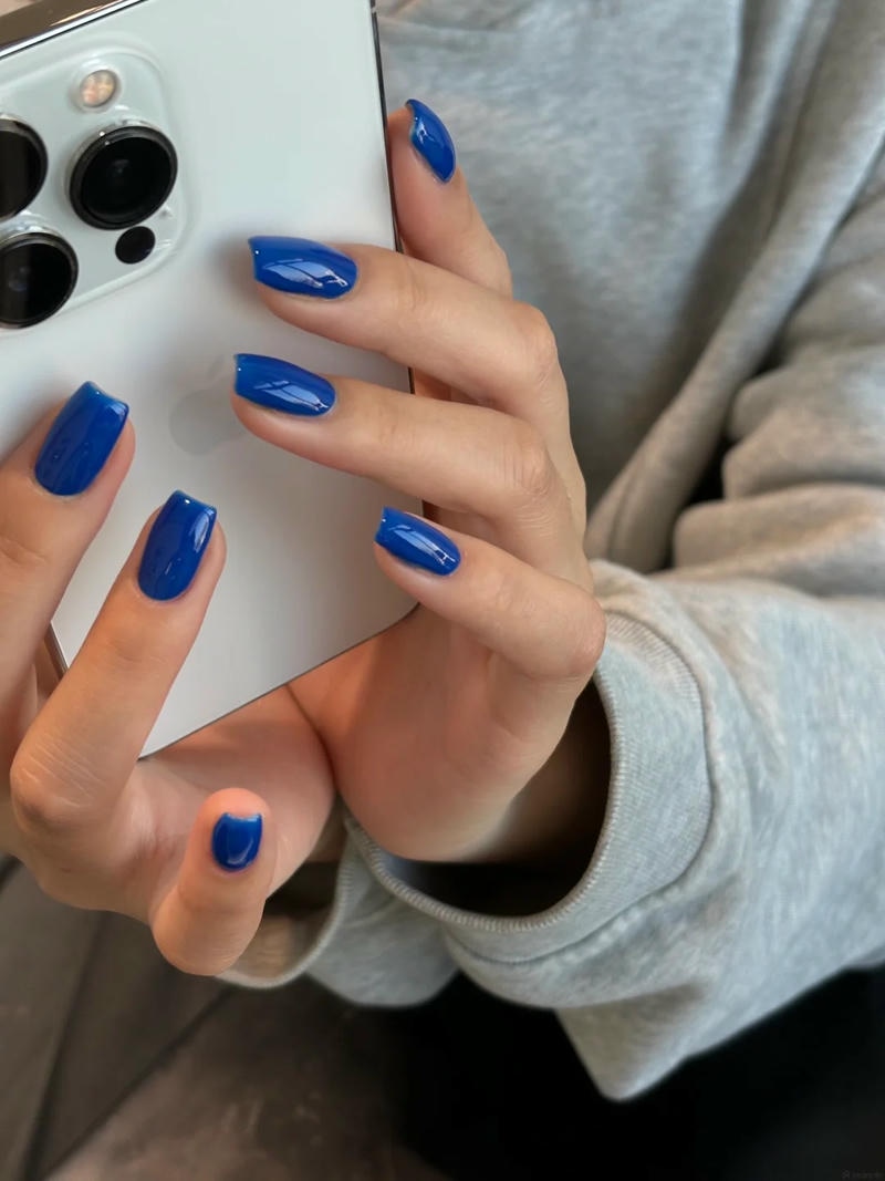 Xem nail màu xanh coban đẹp nhất