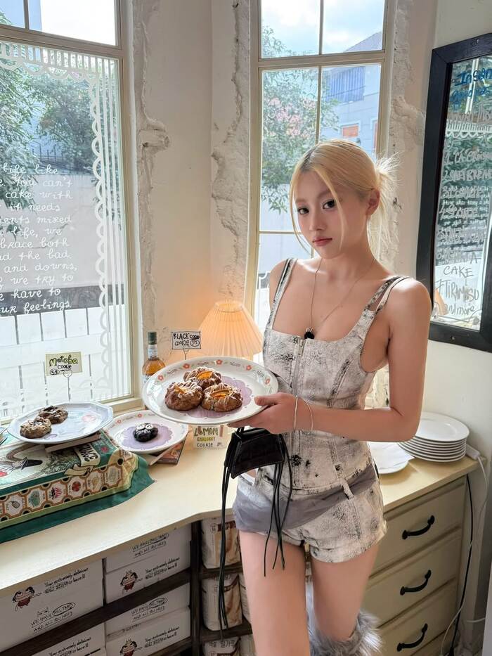 ảnh hot girl chân dài slay siêu hot