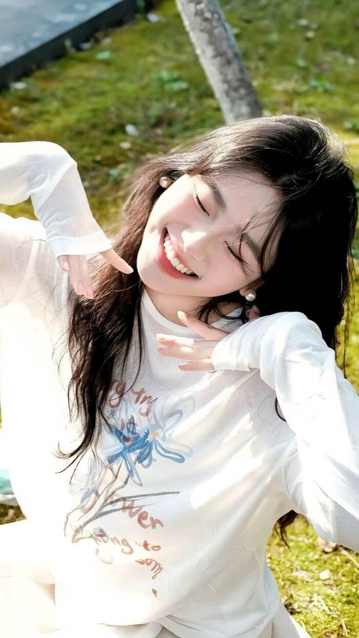 gái xinh cười như hot girl hd