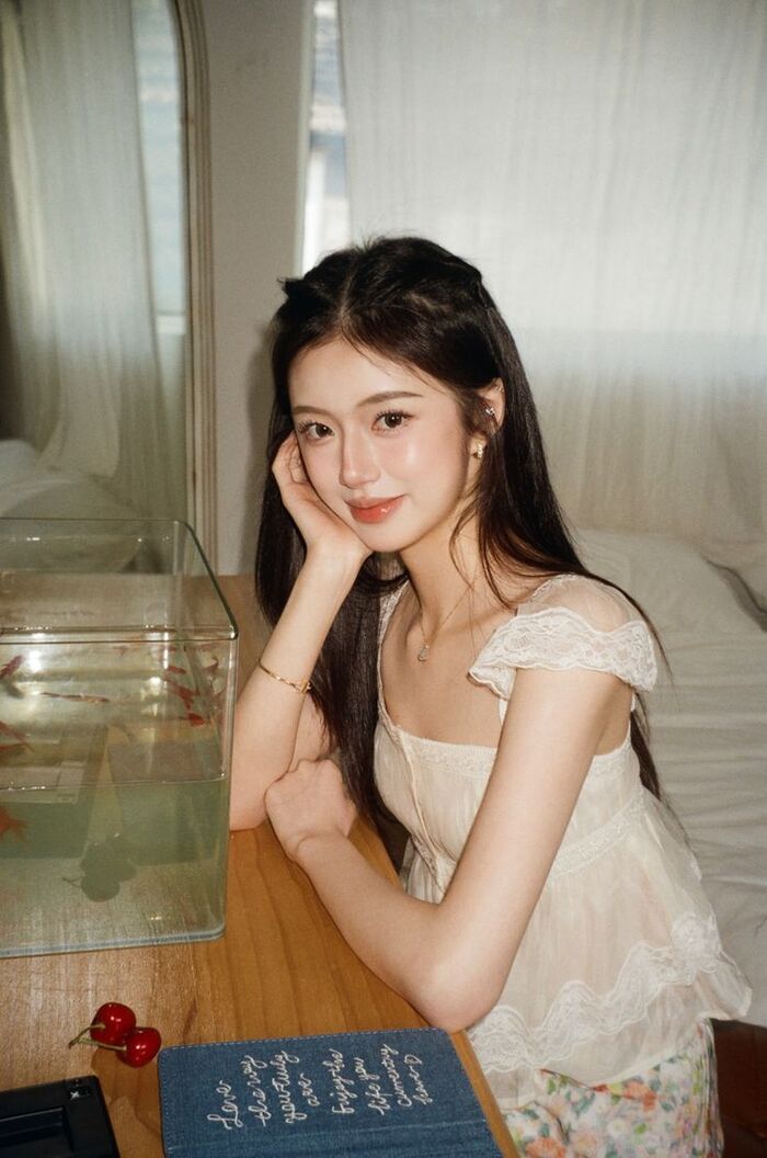 gái xinh cười như nàng thơ hot girl