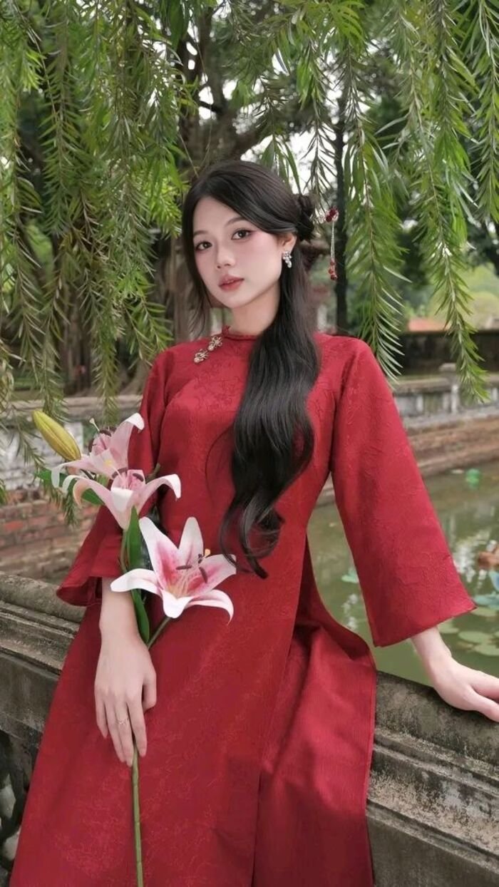 gái xinh mặc áo dài dịu nhất