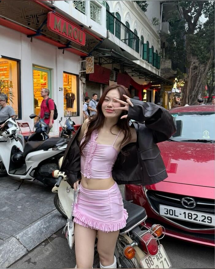 hình gái xinh 2k3