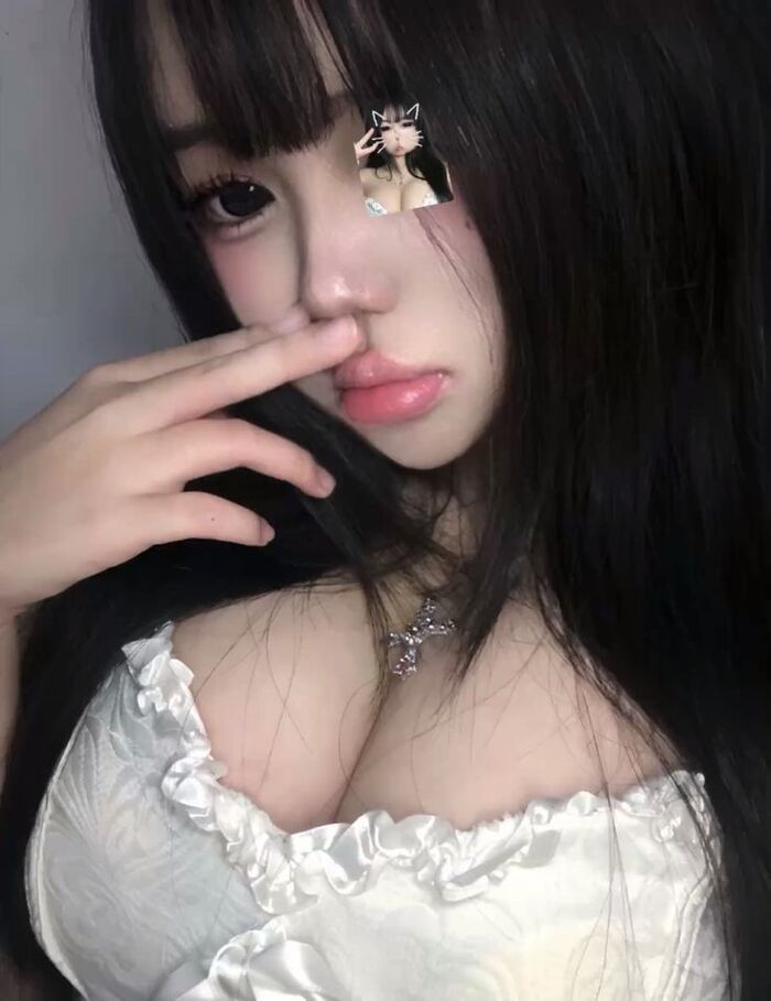 hình gái xinh onlyfan vó tu
