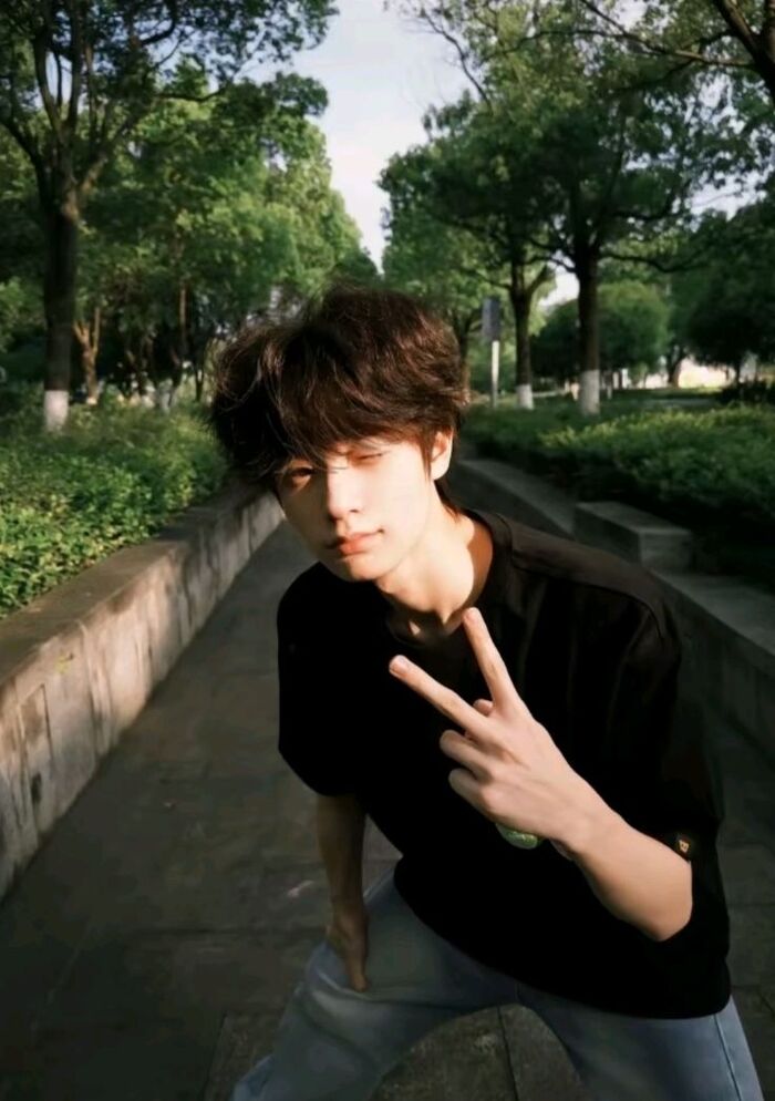 trai đẹp douyin v sign